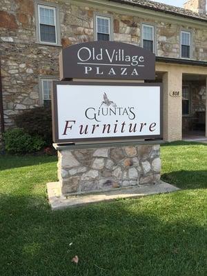 Giunta's Furniture 808 North Pottstown Pike Exton, PA 19341 610-594-9494 www.giuntasfurniture.com