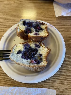 Blueberry muffin