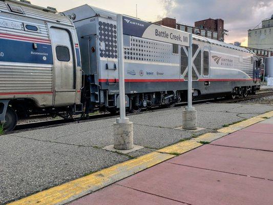 Amtrak Train stops at Battle Creek Transportation Center