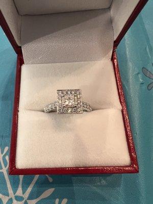 There really should be a 10 star rating for KG!  I had lost the diamond out of my original engagement ring back in October.  My