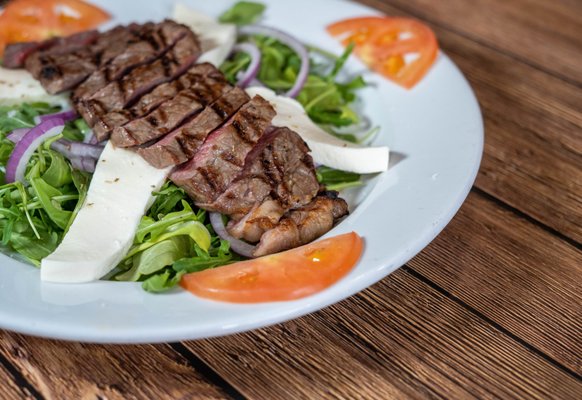 Steak and Arugula Salad