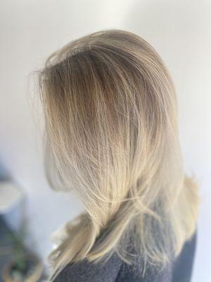 Teasy-lights on natural medium blonde hair.