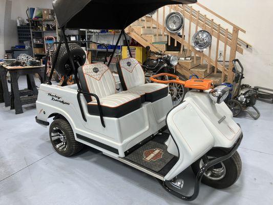 What a beauty! 1977 Harley Davidson golf cart.