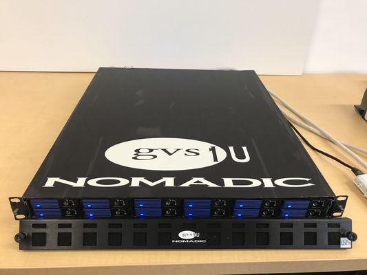 Nomadic 1U support both ssd and Spinning drives