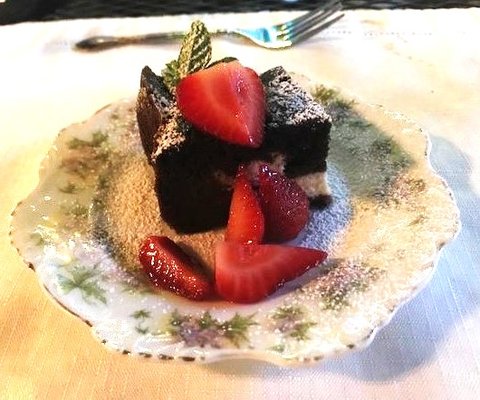 Chocolate Cake with Strawberries