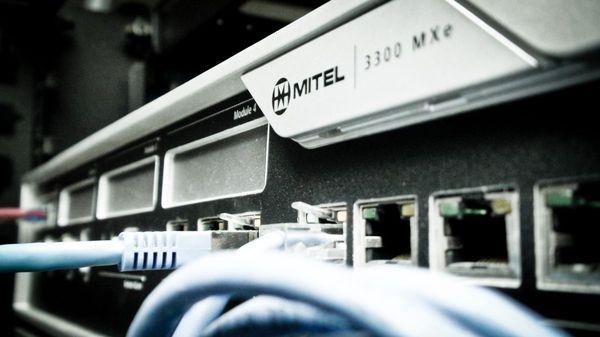 Mitel MXe III Controller