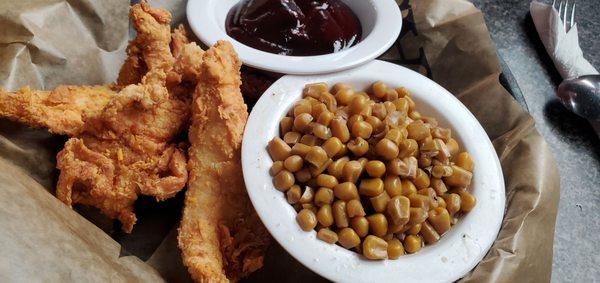 Kids chicken tenders with choice of side, and bbq sauce