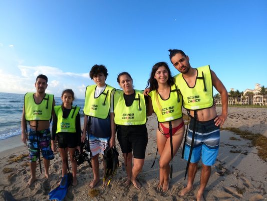 Group photo with the go pro package before we head out for some snorkeling.