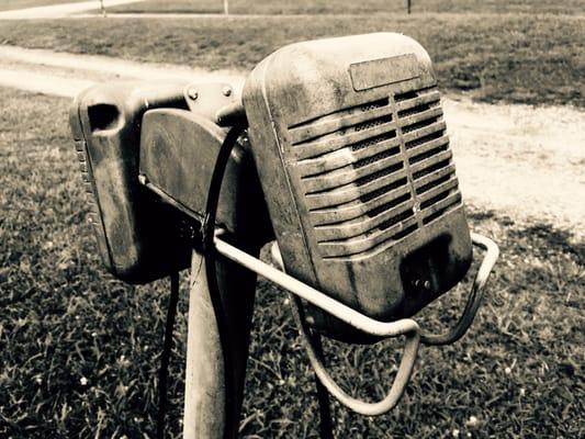 I've always thought that these speakers were really cool looking. Very Vintage.