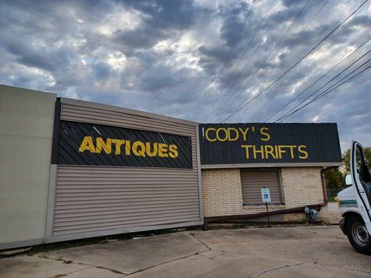 Updated sign for Cody's Thrifts