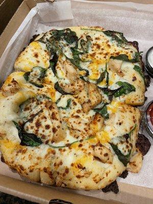 Cheesy bread with chicken and spinach