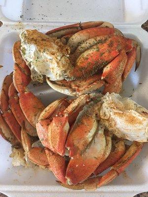 Garlic Dungeness crab tray