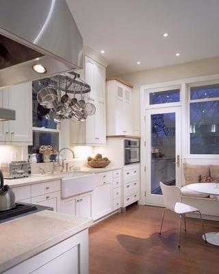 Transitional Kitchen White.