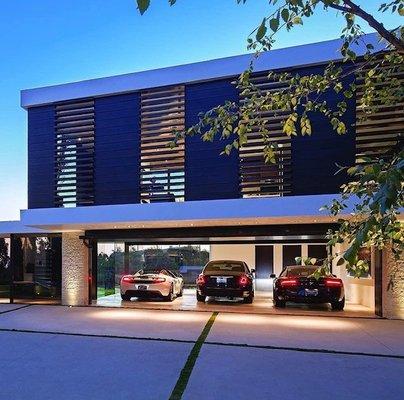 Beverly Hills Viewing - Garage