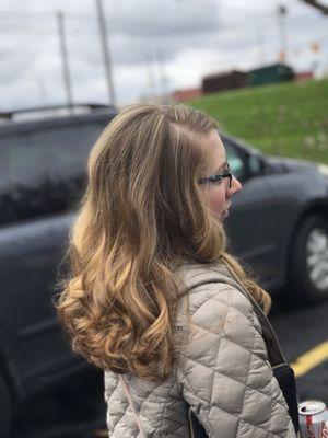 Took my daughter to see Laura for highlights. Laura is amazing! She gave my daughter such beautiful natural highlights! So happy