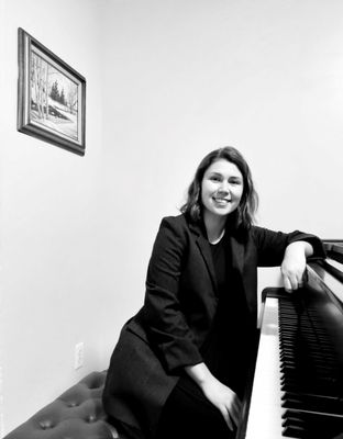 Piano Lessons with Yekaterina Rizhkova