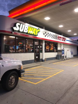 Pitt Stop/subway