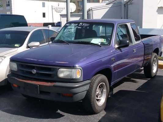 1995 Mazda B-Series B3000 SE Cab Plus  $3,995  4-Speed Manual  3.0L V6 SOHC 18V  ABS, AM/FM Stereo, Air Bag(s), Air Conditioning, Anti-Lock