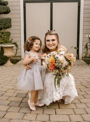 She made my flower girl the hair clip with flowers!