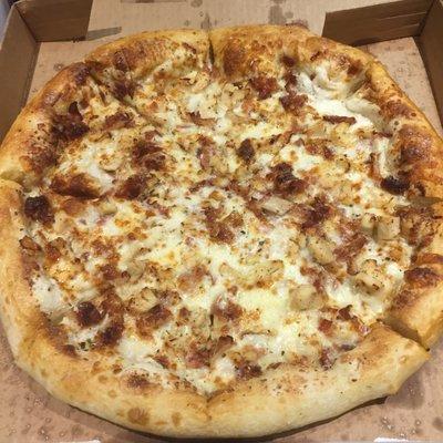 Large chicken bacon specialty pizza