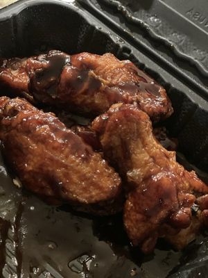 Moonshine BBQ wings