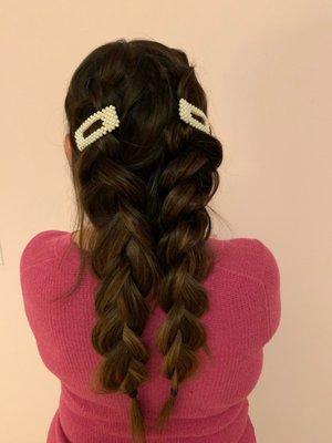 Braided style with extensions