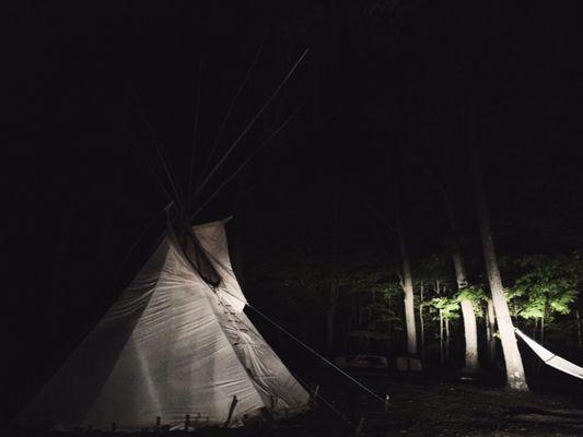 Set up by car-light & lantern if arriving at night!