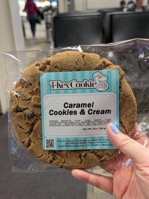 Caramel cookies and cream cookie