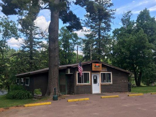 Oxbo Resort Tavern, on the shores of the Flambeau River