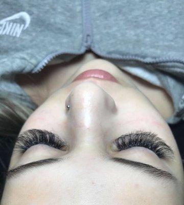 Volume lashes