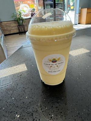 Mango smoothie