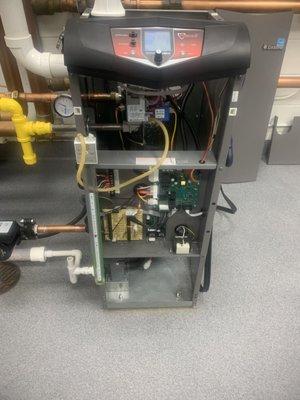 Troubleshoot and repair HE boilers of all kinds.