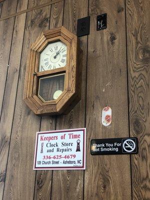 I noticed the lack of photos, so here's their sign and clock at Sir Pizza.