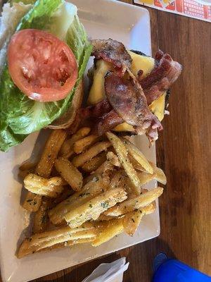 Burger with garlic park fries