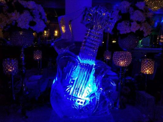 Guitar ice sculpture !