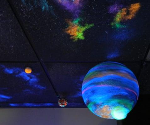 OUTERSPACE ROOM-KIDS DENTAL PLACE-GLENDALE, CA-INTERIOR BY ROBERT HARPER-HPL LIGHTING AND EVENT SERVICES