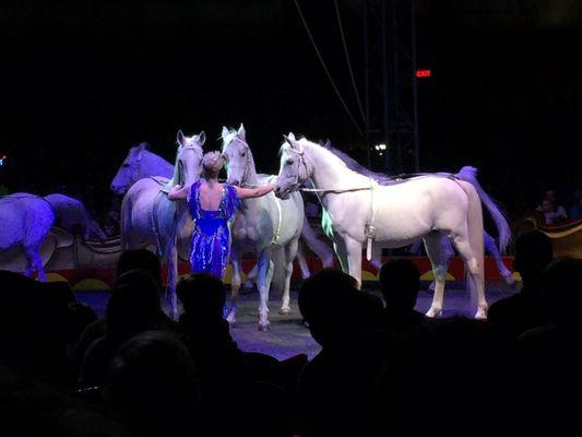 Horse dancers