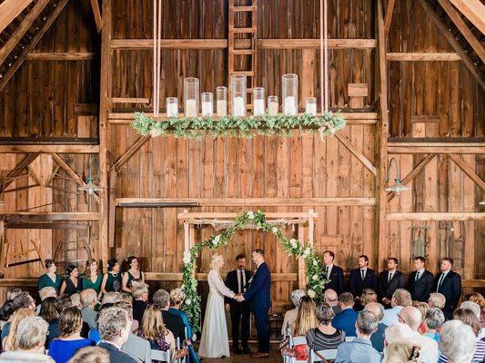 Wedding in the barn at Bruentrup Heritage Farm