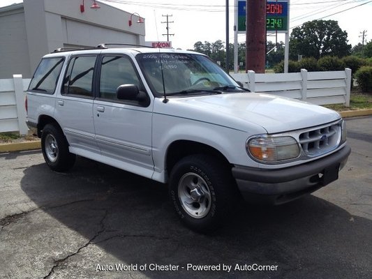 1996 Ford Explorer XLT 4-Door 4WD $3,995  200,285  4.0L V6 OHV 12V  4WD/AWD, AM/FM Stereo, Adjustable Steering, Air Bag(s), Air Conditioning