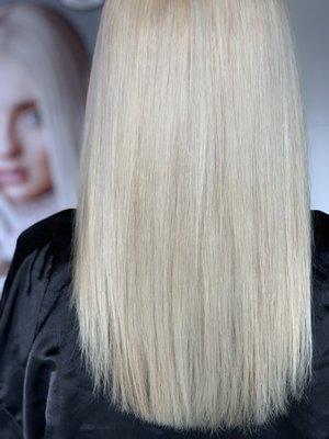 Natural beautiful blonde colors from Denmark's NATULIQUE natural Colours