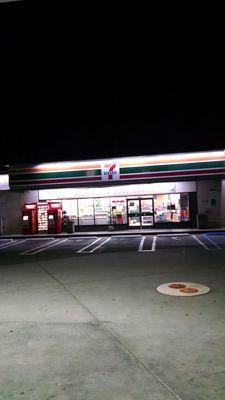 Front of 7-11