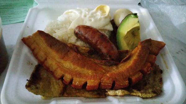 Bandeja tipica al portal