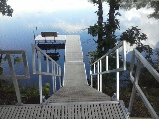 Shoreline Steps to Dock