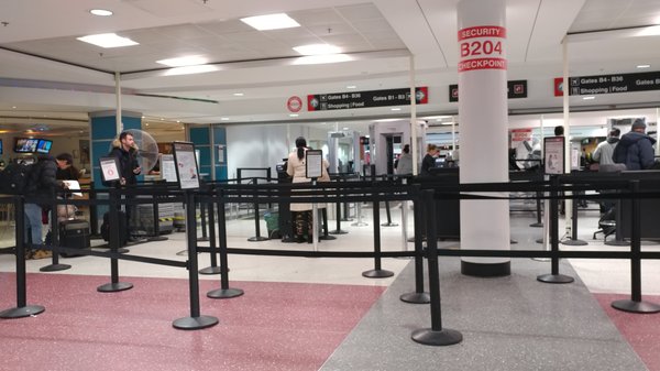 TSA at BOS Terminal B