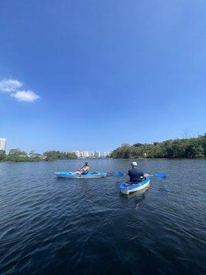 Kayaking Little Maule Lake offers the best experience of that amazing city and nature views clashing and beautiful.