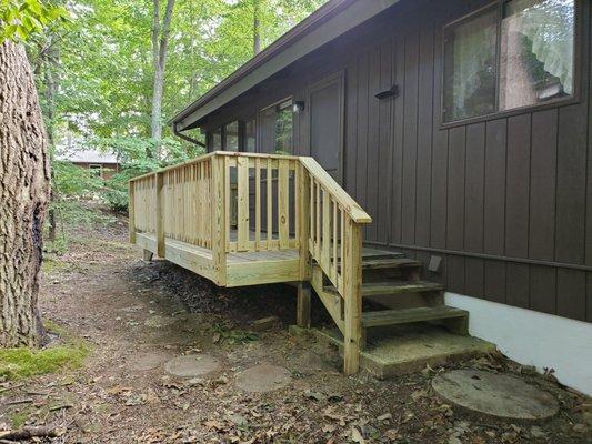 Custom railing with unique picket pattern - Finished