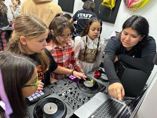 DJ beat making class and birthday party