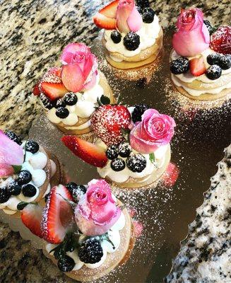 Cookie Cakes  - with Mascarpone Cream and fresh Berries