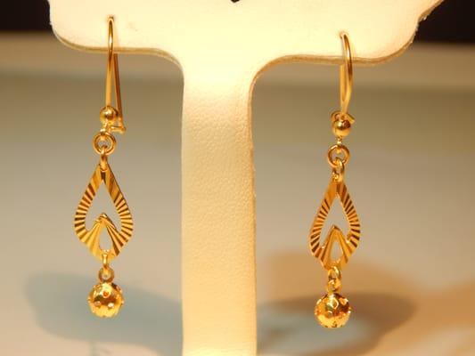 21 karat gold earrings