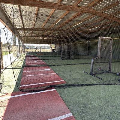 Outdoor cages 6-15.